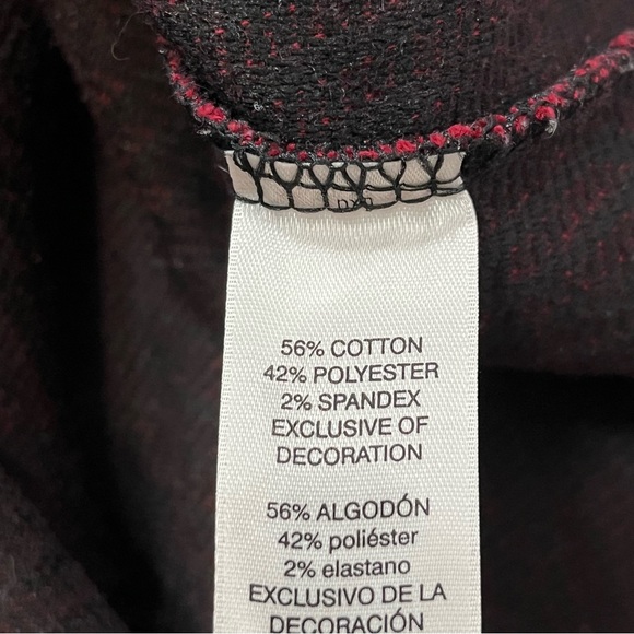 Chico’s Red Black Diamond 3/4 Sleeve Stretchy Top Womens Size 1 Boat Neck - Picture 8 of 13